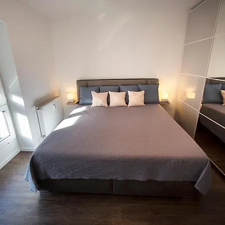 Lisa 아파트 빈젠