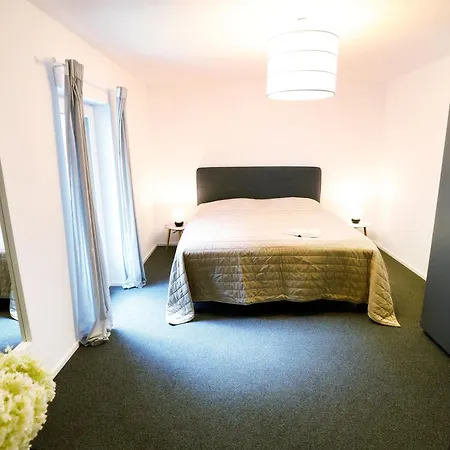 Lisa 아파트 빈젠